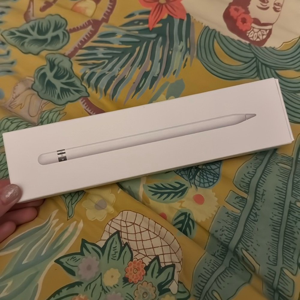 First gen Apple Pencil w/ usb c to Apple Pencil Adapter, lightning adapter